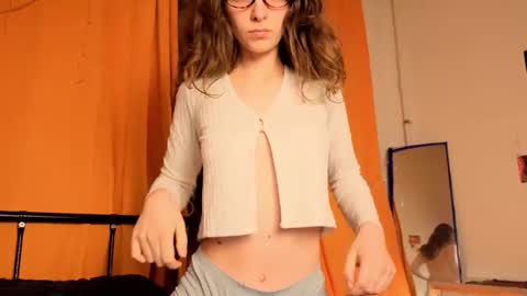 Mikky or Moon online show from March 2026 08:34:01 PM