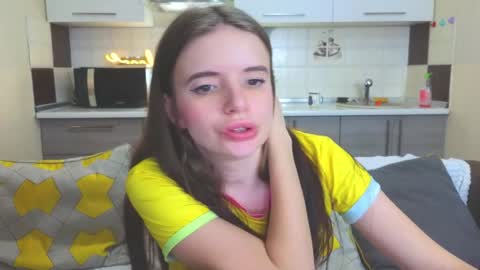 Snapshot of magical_mermaids chatting on January 2025 01:08:01 PM Alice online show from January 2025 01:08:01 PM