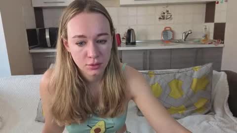 Snapshot of magical_mermaids chatting on October 2025 06:03:02 AM Alice online show from October 2025 06:03:02 AM