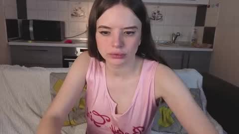 Snapshot of magical_mermaids chatting on November 2025 11:10:01 AM Alice online show from November 2025 11:10:01 AM