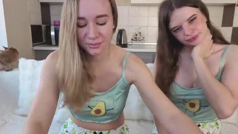 Snapshot of magical_mermaids chatting on December 2025 06:07:01 AM Alice online show from December 2025 06:07:01 AM