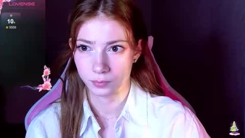 Snapshot of magicladyy chatting on April 2026 04:40:02 PM Angel online show from April 2026 04:40:02 PM