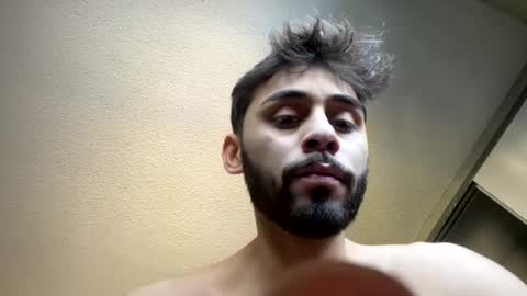 Snapshot of magicmatt230 chatting on January 2025 06:17:01 PM magicmatt online show from January 2025 06:17:01 PM