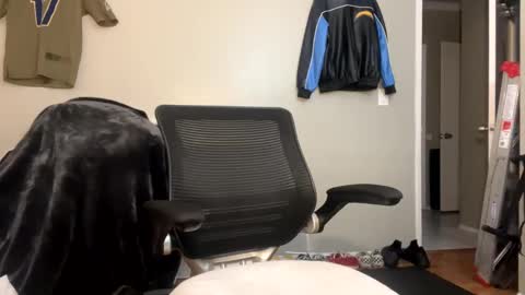 Snapshot of magicmatt230 chatting on January 2025 01:42:02 AM magicmatt online show from January 2025 01:42:02 AM