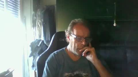Snapshot of magicomerlino63 chatting on October 2025 02:23:02 PM magicomerlino63 online show from October 2025 02:23:02 PM