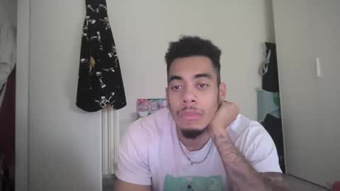 Magicsempai online show from December 2024 11:47:01 AM