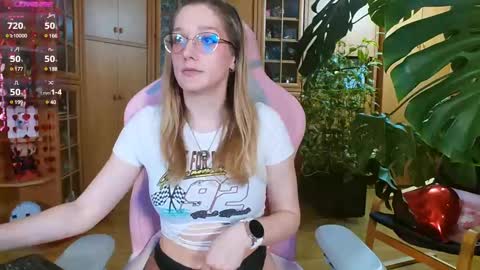 Snapshot of magicstylex chatting on February 2025 02:42:02 AM Nicole online show from February 2025 02:42:02 AM