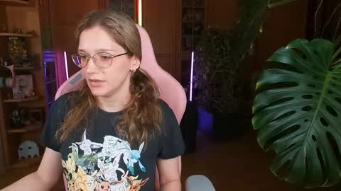 Nicole online show from March 2026 06:14:01 PM