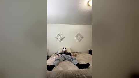 Snapshot of magikstick2 chatting on April 2026 05:37:01 PM magikstick2 online show from April 2026 05:37:01 PM