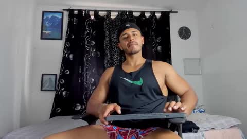 Magnusclark online show from October 2025 08:07:01 PM