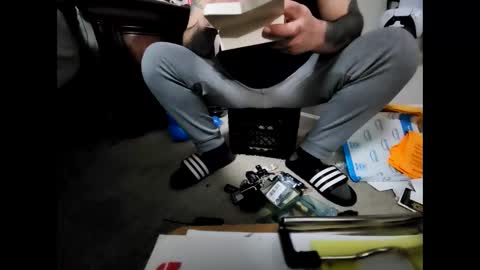 Snapshot of magodon chatting on April 2026 12:32:01 AM Diandlin online show from April 2026 12:32:01 AM