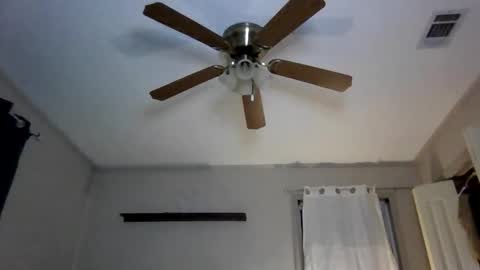 Snapshot of magsjane chatting on November 2025 07:56:01 AM Kaye online show from November 2025 07:56:01 AM