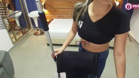 Dani online show from January 2025 05:32:01 PM