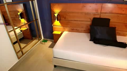 Dani online show from October 2025 11:44:01 AM