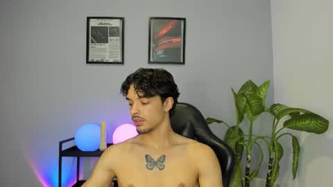 mai_sanchez online show from January 2026 12:25:02 AM