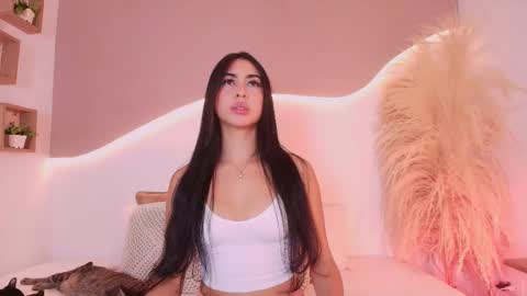 MAIA  LIA  online show from February 2026 12:06:02 AM