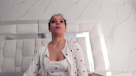 Snapshot of maiapark chatting on January 2026 11:57:02 AM Maia online show from January 2026 11:57:02 AM