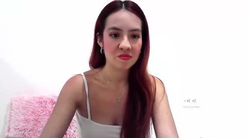 Snapshot of maiarosse_ chatting on January 2025 05:01:01 AM MaiaRosse  online show from January 2025 05:01:01 AM