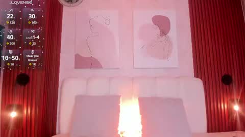 Snapshot of maiasweet_ chatting on June 2026 02:03:01 AM MAIA online show from June 2026 02:03:01 AM
