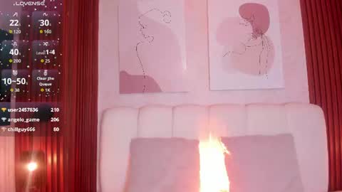 Snapshot of maiasweet_ chatting on June 2026 12:22:01 PM MAIA online show from June 2026 12:22:01 PM