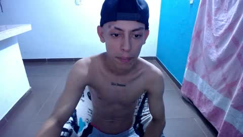 Snapshot of maicol_gomez chatting on April 2026 04:12:01 AM maicol online show from April 2026 04:12:01 AM