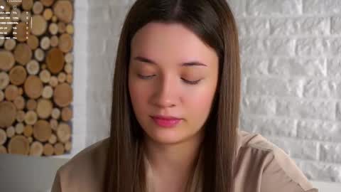 Lucy online show from November 2025 02:13:01 AM