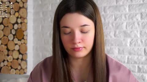 Lucy online show from November 2025 02:21:01 AM