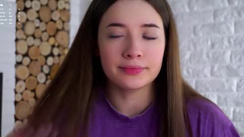 Snapshot of maidabuoy chatting on March 2026 01:53:02 AM Lucy online show from March 2026 01:53:02 AM