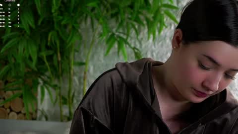 Snapshot of maidabuoy chatting on March 2026 04:35:01 AM Lucy online show from March 2026 04:35:01 AM