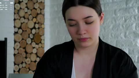 Snapshot of maidabuoy chatting on April 2026 02:23:02 AM Lucy online show from April 2026 02:23:02 AM