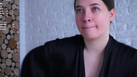 Snapshot of maidabuoy chatting on June 2026 12:59:01 AM Lucy online show from June 2026 12:59:01 AM