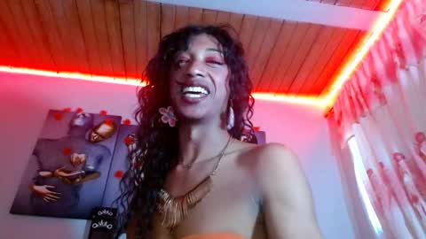 Bella Maidi online show from February 2025 01:47:02 PM