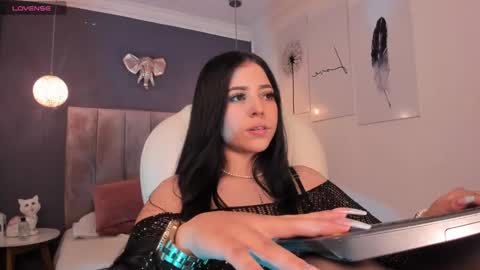 Snapshot of maiiitee_ chatting on December 2024 04:25:01 PM Mait online show from December 2024 04:25:01 PM