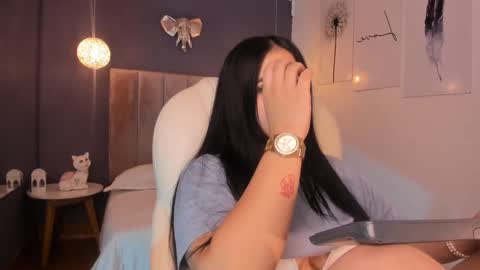 Snapshot of maiiitee_ chatting on January 2025 06:53:02 PM Mait online show from January 2025 06:53:02 PM