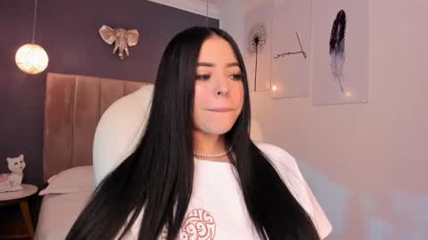 Snapshot of maiiitee_ chatting on January 2025 02:49:01 PM Mait online show from January 2025 02:49:01 PM