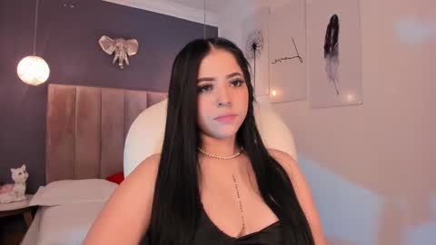 Snapshot of maiiitee_ chatting on January 2025 02:17:02 PM Mait online show from January 2025 02:17:02 PM