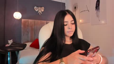 Snapshot of maiiitee_ chatting on February 2025 04:36:02 PM Mait online show from February 2025 04:36:02 PM