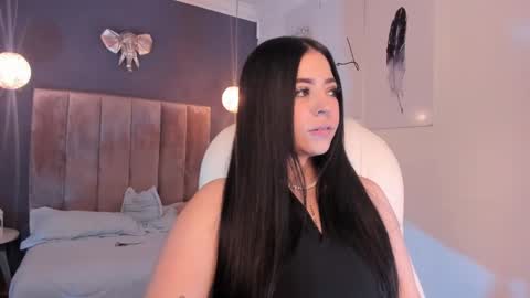 Snapshot of maiiitee_ chatting on March 2025 01:19:02 PM Mait online show from March 2025 01:19:02 PM