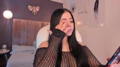 Snapshot of maiiitee_ chatting on March 2025 04:24:02 PM Mait online show from March 2025 04:24:02 PM