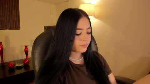 Snapshot of maiiitee_ chatting on March 2026 02:17:01 PM Mait online show from March 2026 02:17:01 PM