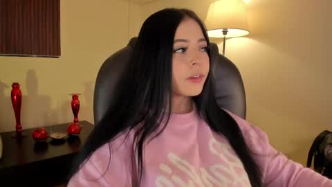 Snapshot of maiiitee_ chatting on April 2026 01:23:01 PM Mait online show from April 2026 01:23:01 PM