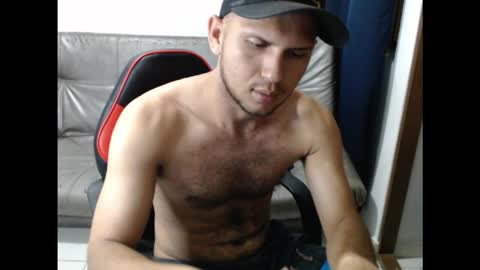 maicol online show from October 2025 06:02:02 AM