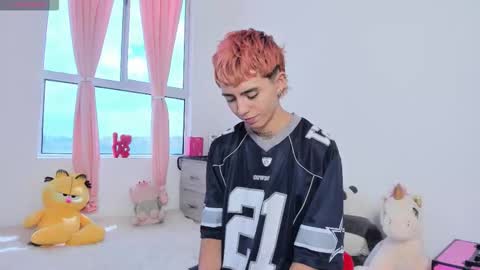 Snapshot of maiky_cooper01 chatting on March 2026 03:07:02 PM maiky_cooper01 online show from March 2026 03:07:02 PM