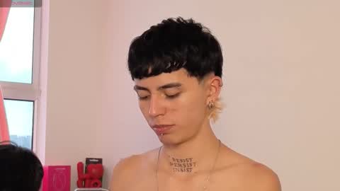 Snapshot of maiky_cooper01 chatting on March 2026 01:47:01 PM maiky_cooper01 online show from March 2026 01:47:01 PM