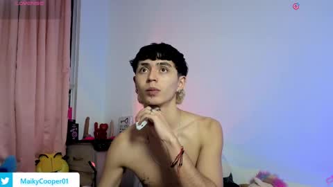 Snapshot of maiky_cooper01 chatting on April 2026 09:54:01 AM maiky_cooper01 online show from April 2026 09:54:01 AM