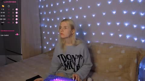 Your kitty online show from February 2025 02:35:02 AM