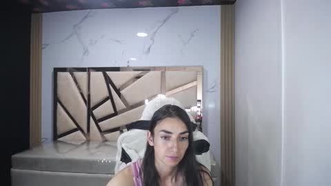 Maily online show from November 2025 02:55:02 AM