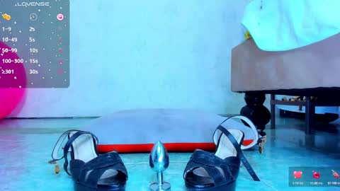 Mailyn online show from January 2025 12:06:02 AM