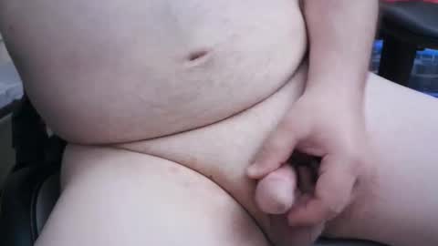 Snapshot of mainttech chatting on April 2026 05:22:02 PM Gilly online show from April 2026 05:22:02 PM