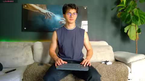 Snapshot of maisonbastian chatting on June 2026 02:48:02 PM Bastian Arslan online show from June 2026 02:48:02 PM
